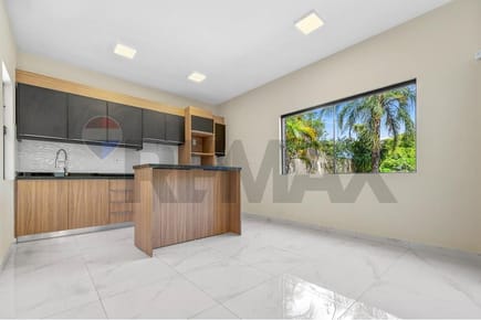 EN VENTA CASA EN SAJONIA a estrenar.