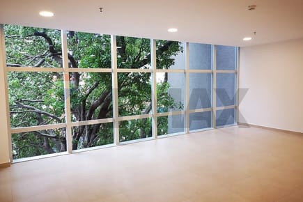 OFICINA EN VENTA Moderna oficina en el Edificio Zenith 