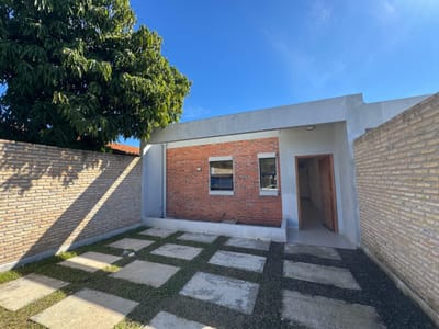 VENDO CASA PAREADA EN MARAMBURE LUQUE