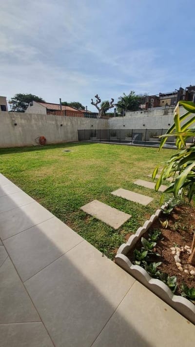 VENDO CASA DUPLEX EN FERNANDO DE LA MORA, LAGUNA GRANDE - ID 50130