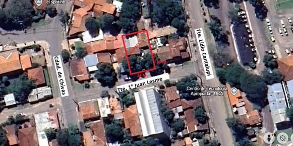 En venta terreno con edificación a demoler o refaccionar a 1/2 cuadra de la UCA
