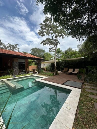 VENDO CASA AMOBLADA CON 4 DORMITORIOS EN SUITE EN SAN BERNARDINO