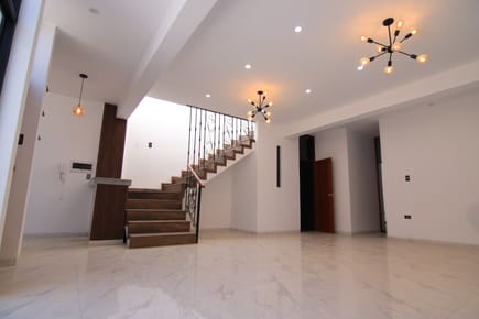 CASA DE UN 1 PISO Y MEDIO- EN VENTA - URB. BOULEVAD PARK PLAZA - PIURA
