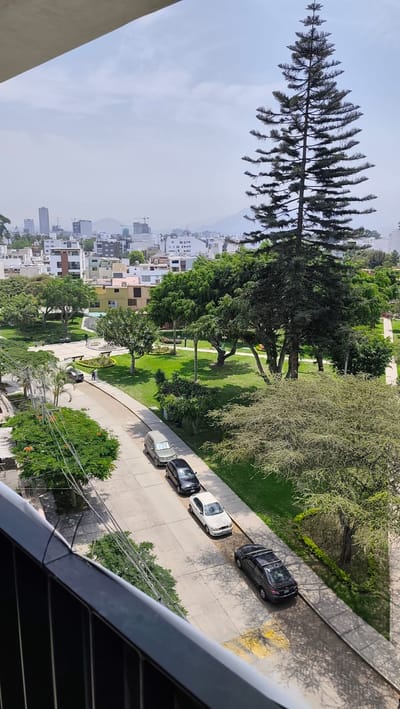 VENTA DE DÚPLEX DE ESTRENO EN SURCO