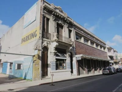 Venta En La Ciudad Vieja, 3 Padrones 2.070m2