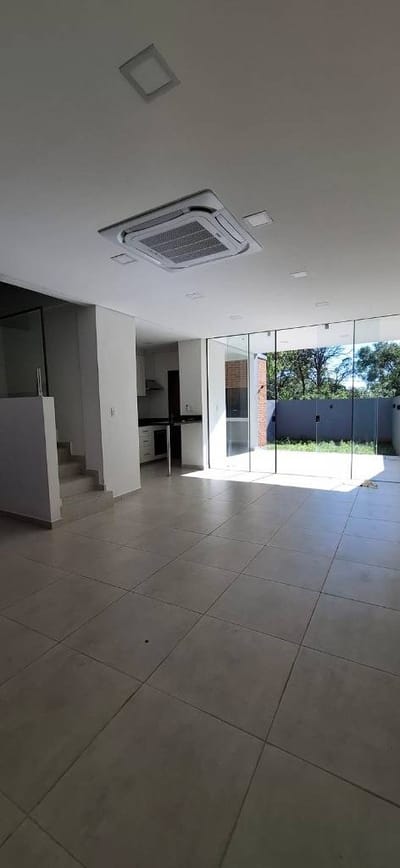 Venta de Dúplex en Luque - Loma Merlo