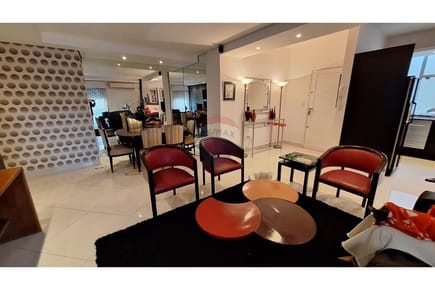 VENDO HERMOSO IMPECABLE APARTAMENTO EN MICROCENTRO DE ENCARNACIÓN