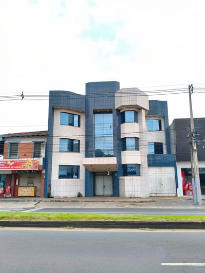 ALQUILO EDIFICIO CORPORATIVO EN EL CENTRO LUQUE