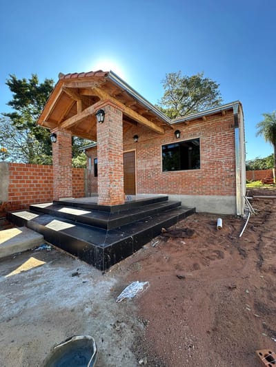 CASA EN ÑEMBY APTA CRÉDITO | TERRENO GRANDE + EXCELENTE UBICACIÓN