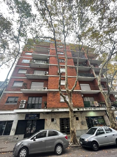 LOCAL COMERCIAL EN VENTA SOBRE JULIO HERRERA Y OBES