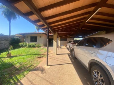 VENDO CASA EN LUQUE, ZONA ISLA ZARATE