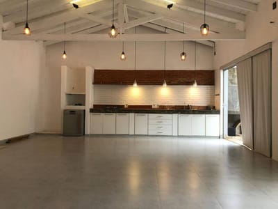 HERMOSA CASA EN LOMA MERLO 