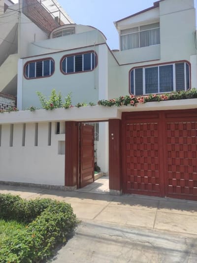 SE VENDE CASA - SAN MIGUEL