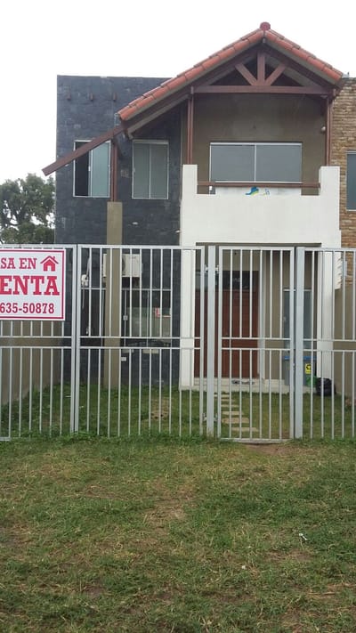 casa a estrenar KM. 8 1/2 doble via la guardia
