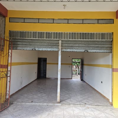 Terreno con Locales – Zona Sur