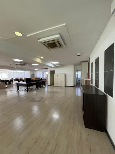 ZONA SHOPPING LA GALERIA EN ALQUILER OFICINA DE 330M2 CON 5 COCHERAS