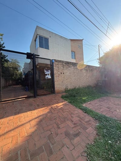 Venta De Duplex Sobre Campo Via - San Lorenzo