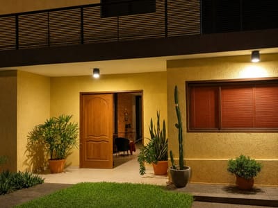 VENDO CASA EN BARRIO HIPÓDROMO