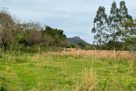 Vendo Terreno en PARAGUARÍ, PARAGUARÍ