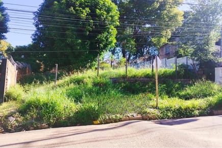 En Venta Amplio Terreno en Lambaré