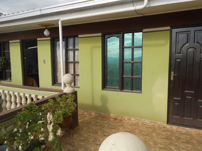 EN VENTA, CASA 2 PLANTAS