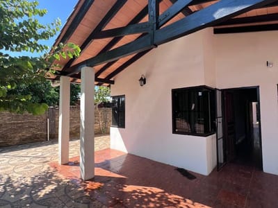 VENDO CASA EN SAN LORENZO 