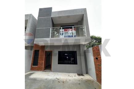 VENDO DUPLEX EN FERNANDO ZONA NORTE A PASOS DE MCAL LOPEZ