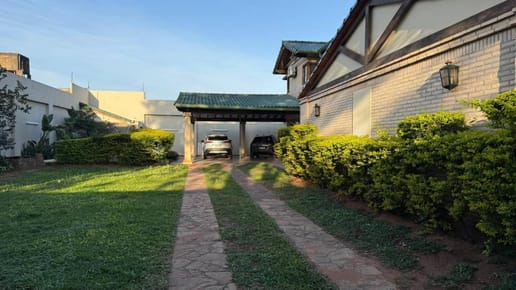 VENDO RESIDENCIA EN SAN LORENZO