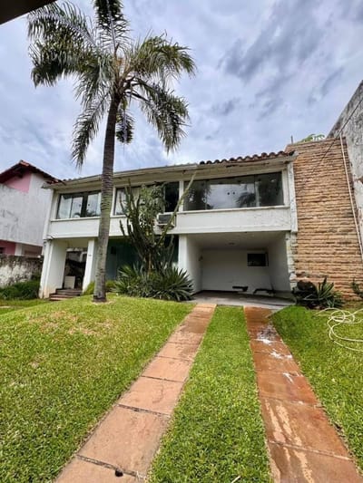 VENDO PROPIEDAD DE 560 m2 - BARRIO SEMINARIO