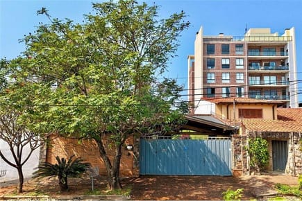 VENDO CASA EN LAS LOMAS CARMELITAS ZONA RESIDENCIAL