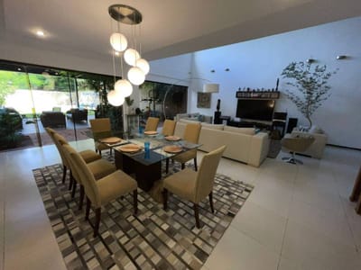 VENDO CASA EN PUNTA BRAVA- SALVADOR DEL MUNDO- ASUNCION, PARAGUAY