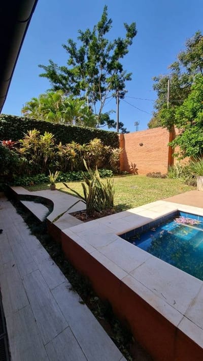 VENDO CASA EN MBURUCUYA ASUNCION 