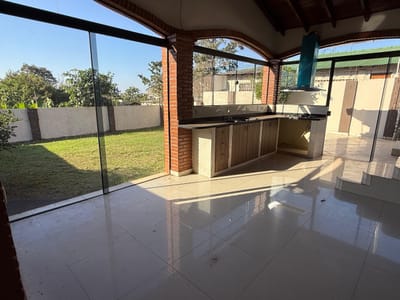 VENDO CASA EN BARRIO CHE LA REINA CIUDAD DEL ESTE 