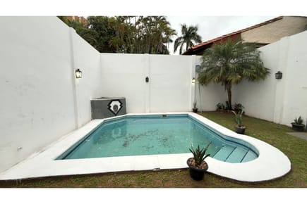 Casa-Alquiler-San Benigno E/ Procer Agustin Jose Yegros, Carmelitas, Asunción