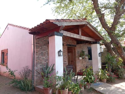 VENDO CASA EN MARIANO R. ALONSO.