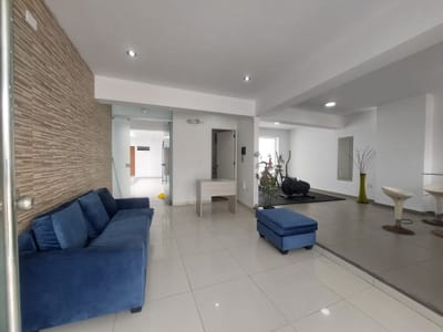 En Venta Hermoso Departamento De 03 Dormitorios En Edificio Moderno De 04 Pisos