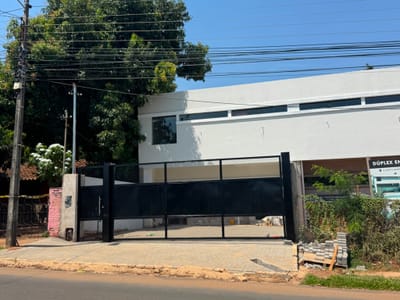 VENDO SÚPER AMPLIO DUPLEX A ESTRENAR EN CUARTO BARRIO LUQUE 