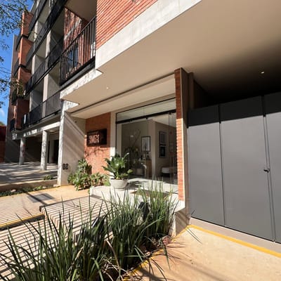 VENTA DE DEPARTAMENTOS A ESTRENAR EN LOMA PYTA ZONA UNIVERSIDAD MA AUXILIADORA