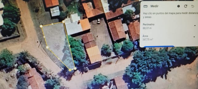 Terreno en Laurelty Luque