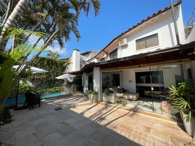 CASA EN ALQUILER – BARRIO RESIDENCIAL MARISCAL LÓPEZ, ASUNCIÓN 