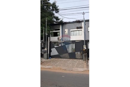 Triplex - Venta - San Lorenzo, Paraguay