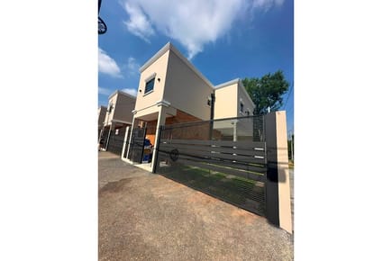 Dúplex-Venta-Aztecas, Loma Merlo, Luque, Central
