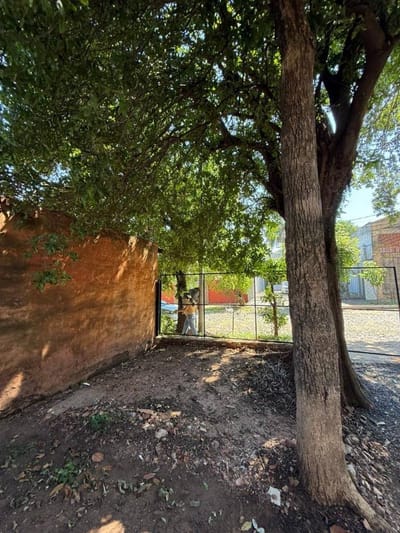 VENDO HERMOSO TERRENO EN LOS LAURELES 
