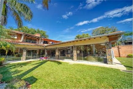 Casa-Venta Lambaré, Central