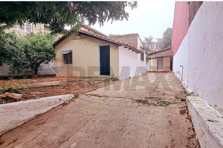 2 casas en un terreno sobre avda. Gral. Santos - San vicente - Gs. 3.000.000