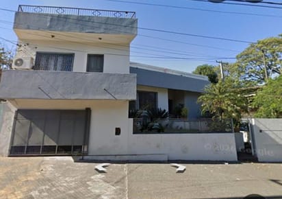VENDO CASA EN ESQUINA EN ASUNCIÓN