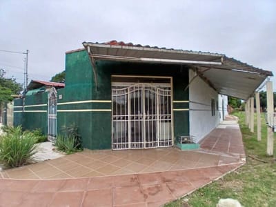 CASA COMERCIAL EN VENTA GENERANDO INGRESOS