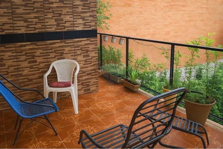 VENDO CASA CON TERRENO DE 754m2  EN ESQUINA