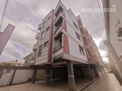 $us75.000 Amplio departamento de 4 dormitorios, zona el Castillo