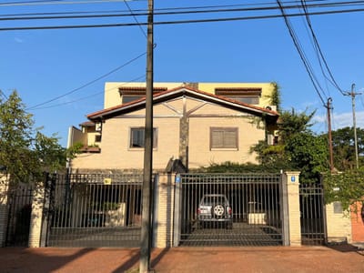 VENDO DUPLEX EXCELENTE EN MADAME  LYNCH, ASUNCIÓN!!!